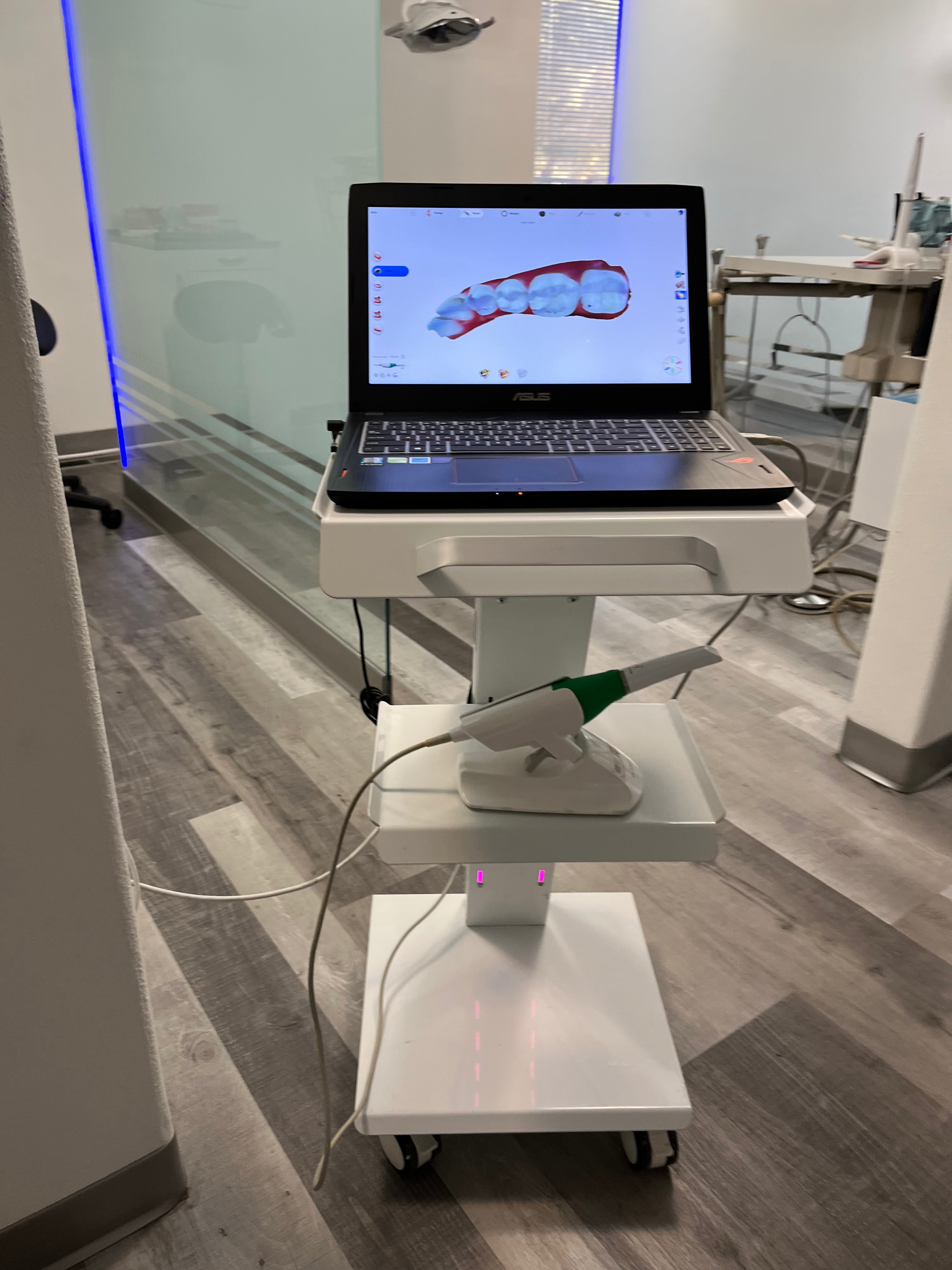 Planmeca Emerald 2018 Refurbished – CAD CAM DENTAL SUPPLY